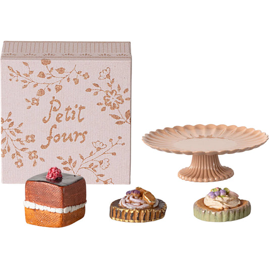 Mini Cakes and Cakestand- Maileg